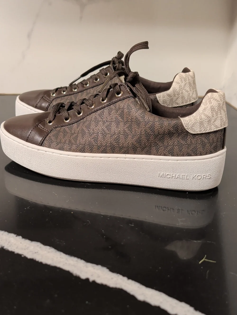 Michael Kors Poppy Color-Block Logo Sneakers Size 7.5 Used Excellent